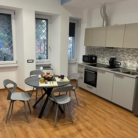Mnc House Roma